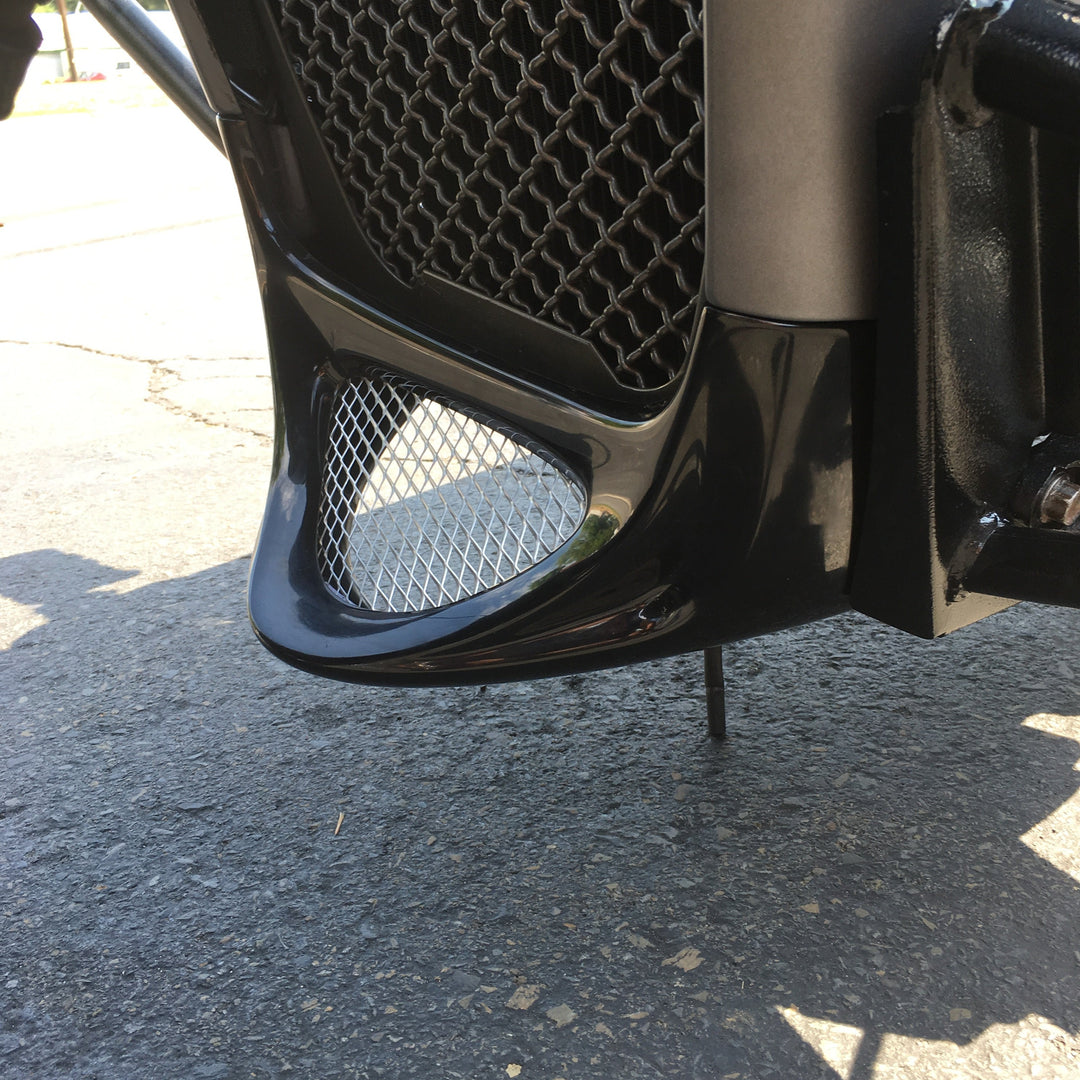 Suzuki M109 Chin Spoiler With Mesh 
