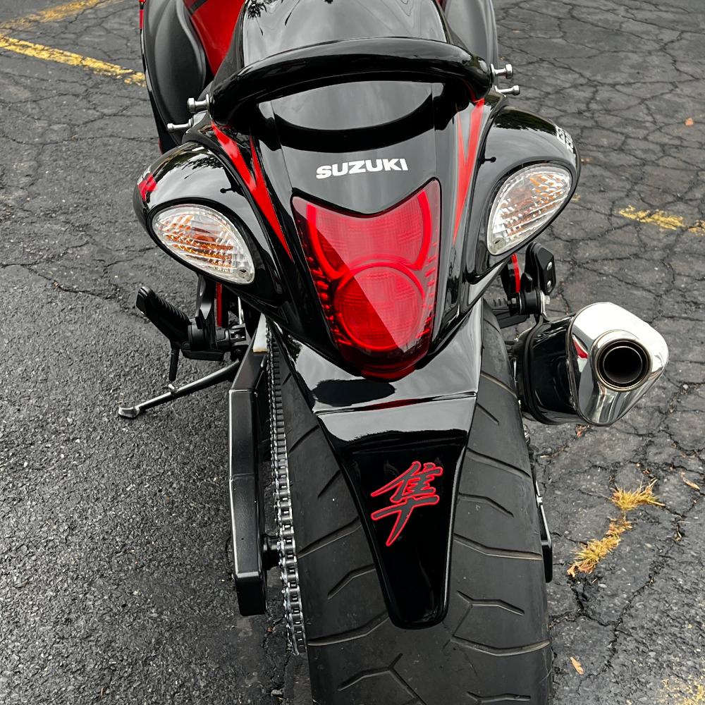 Hayabusa Raised Rear Hayabusa Extended Rear Fender Eliminator Gen 2 Busa License plate mnt ...