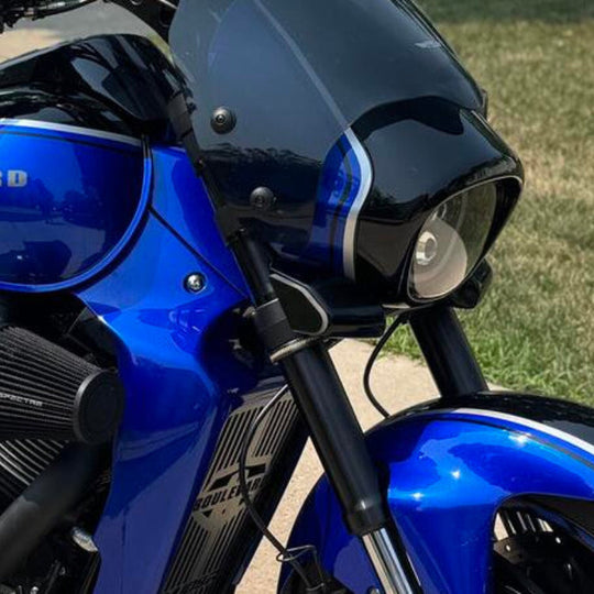 Suzuki M109R With Black Flat Front LED Turn Signals