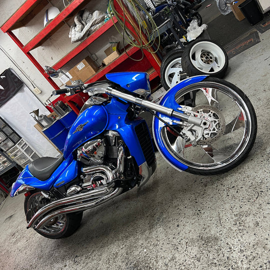 Suzuki M109R with 26 Inch front wheel Kit installed 