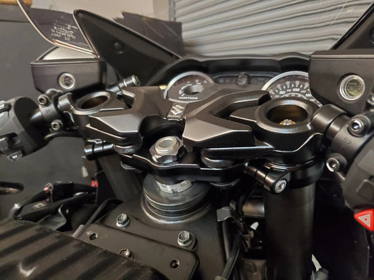 TOP TRIPLE TREE HAYABUSA 21-26 Stock Tree